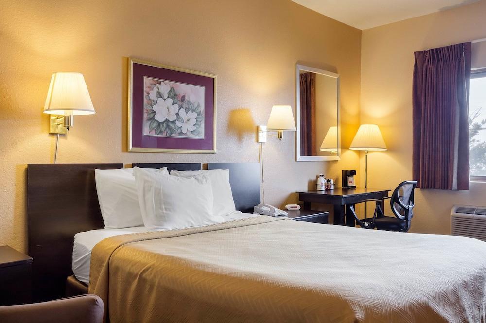 Econo Lodge Luverne I-90 Екстериор снимка