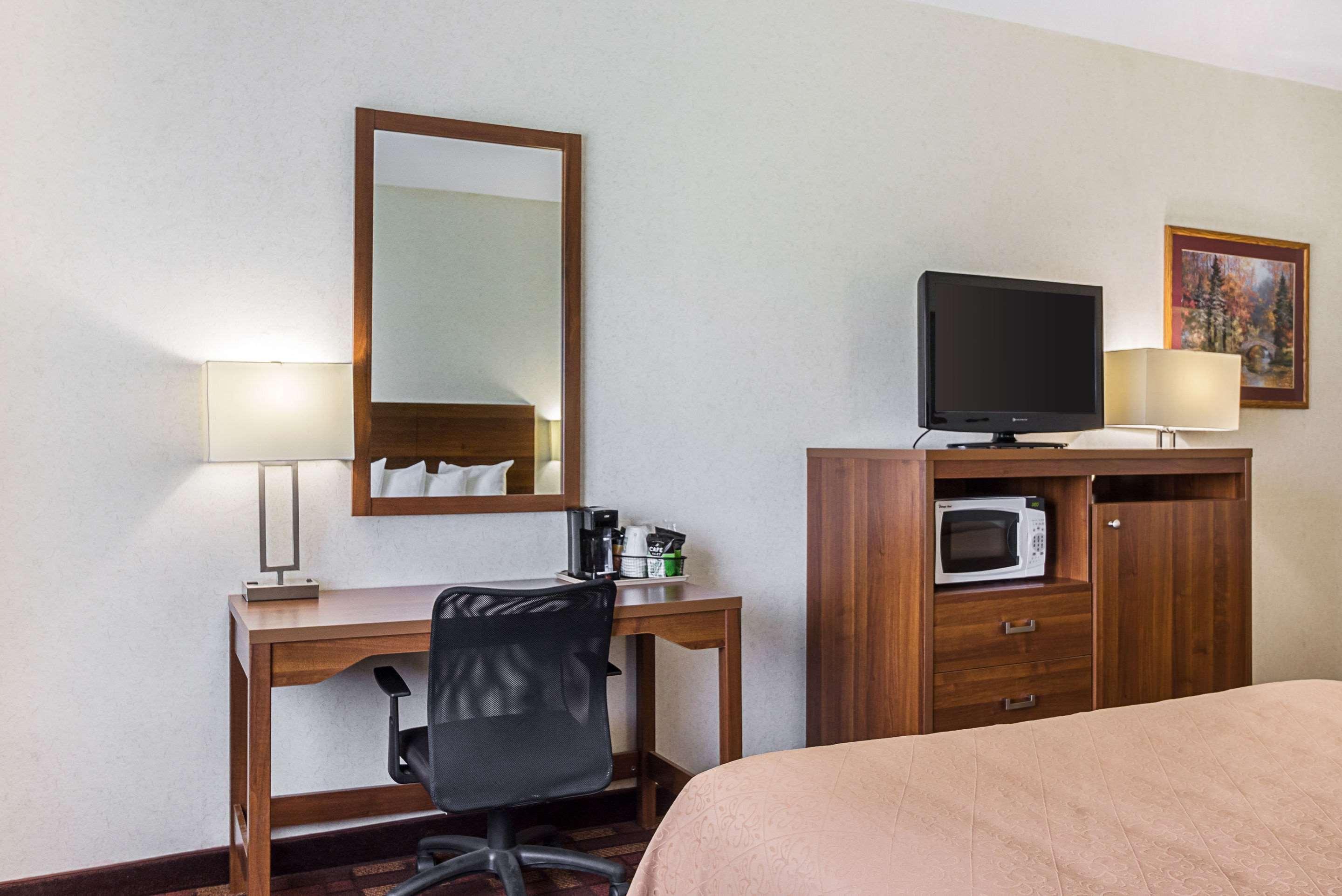 Econo Lodge Luverne I-90 Екстериор снимка