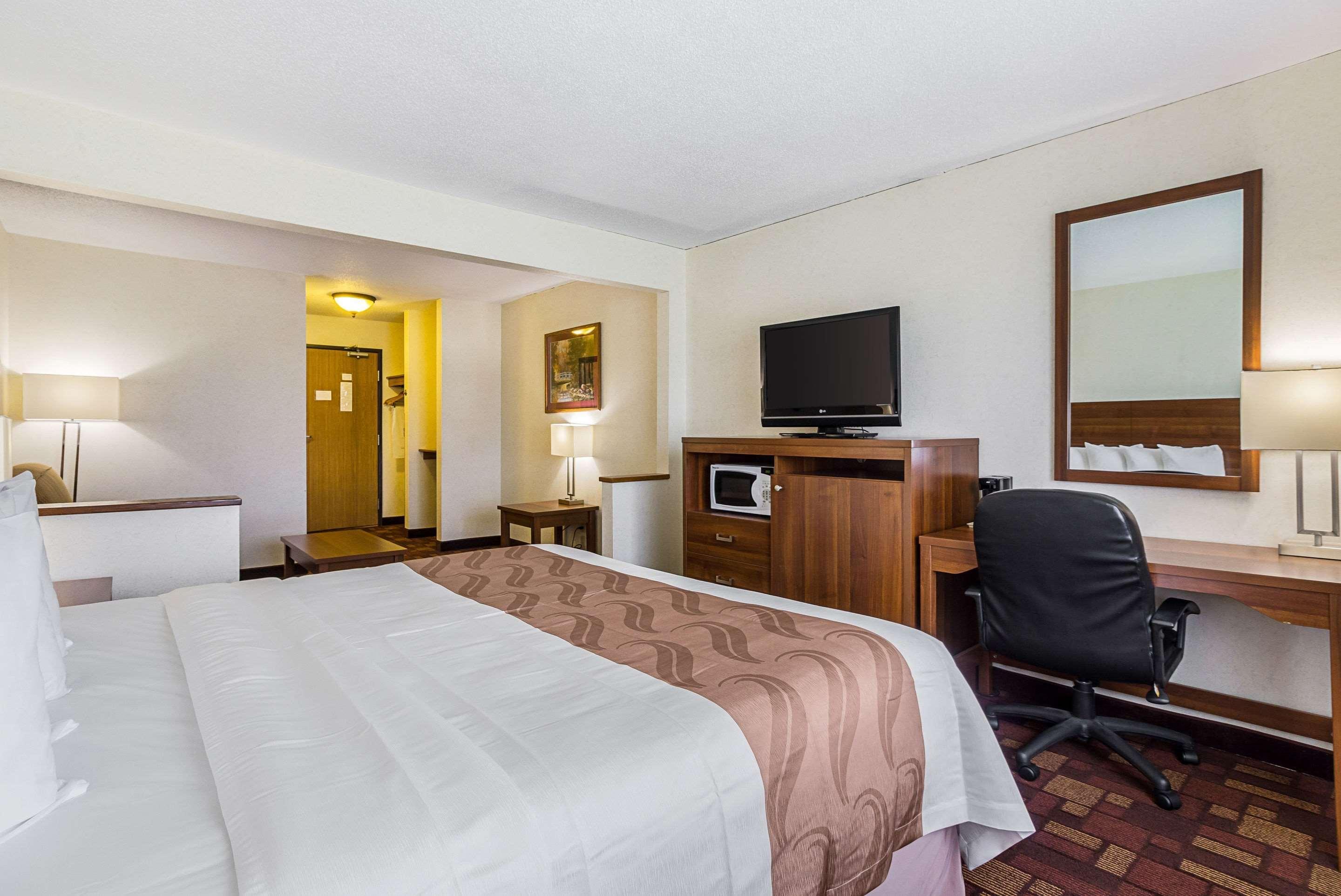 Econo Lodge Luverne I-90 Екстериор снимка
