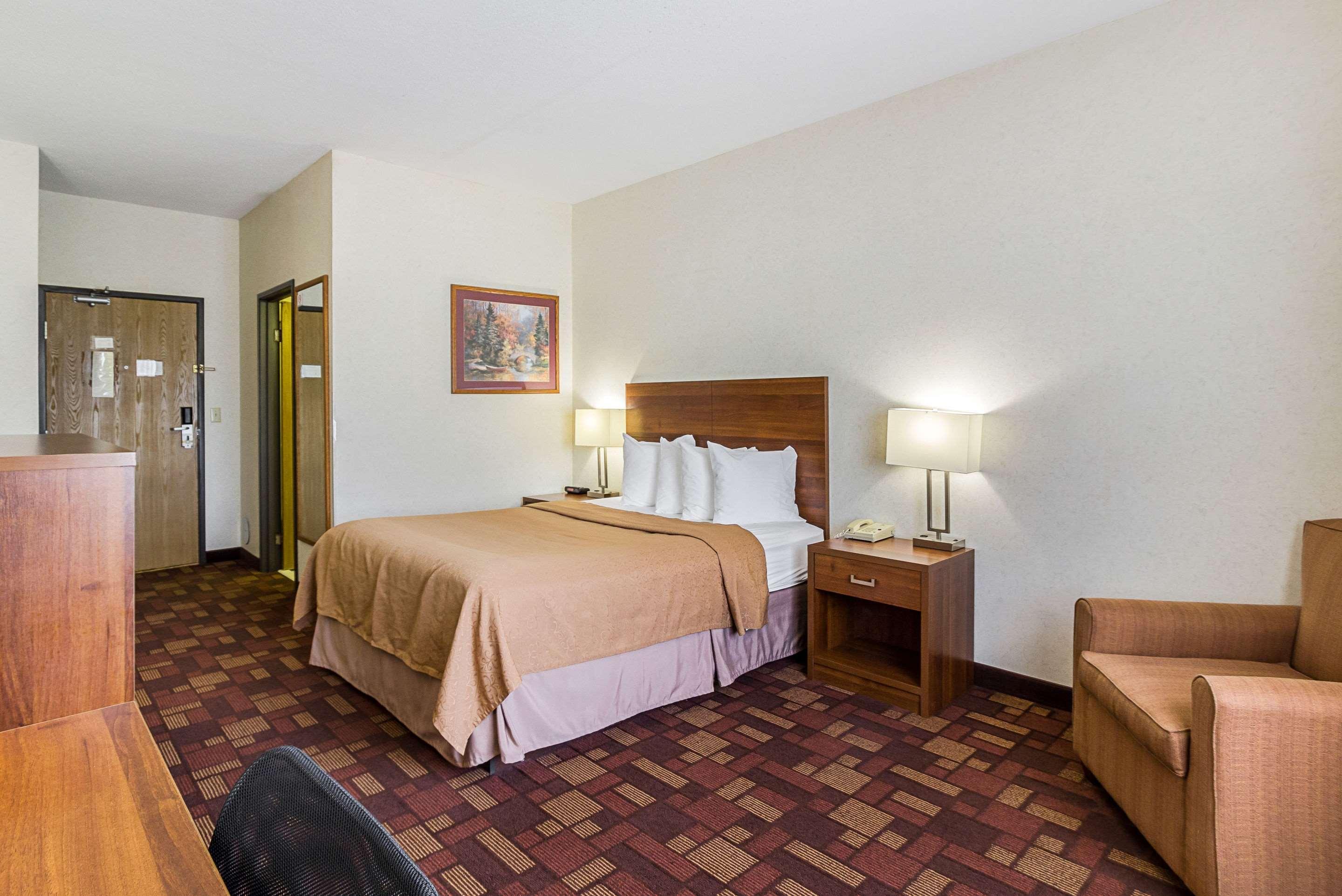 Econo Lodge Luverne I-90 Екстериор снимка