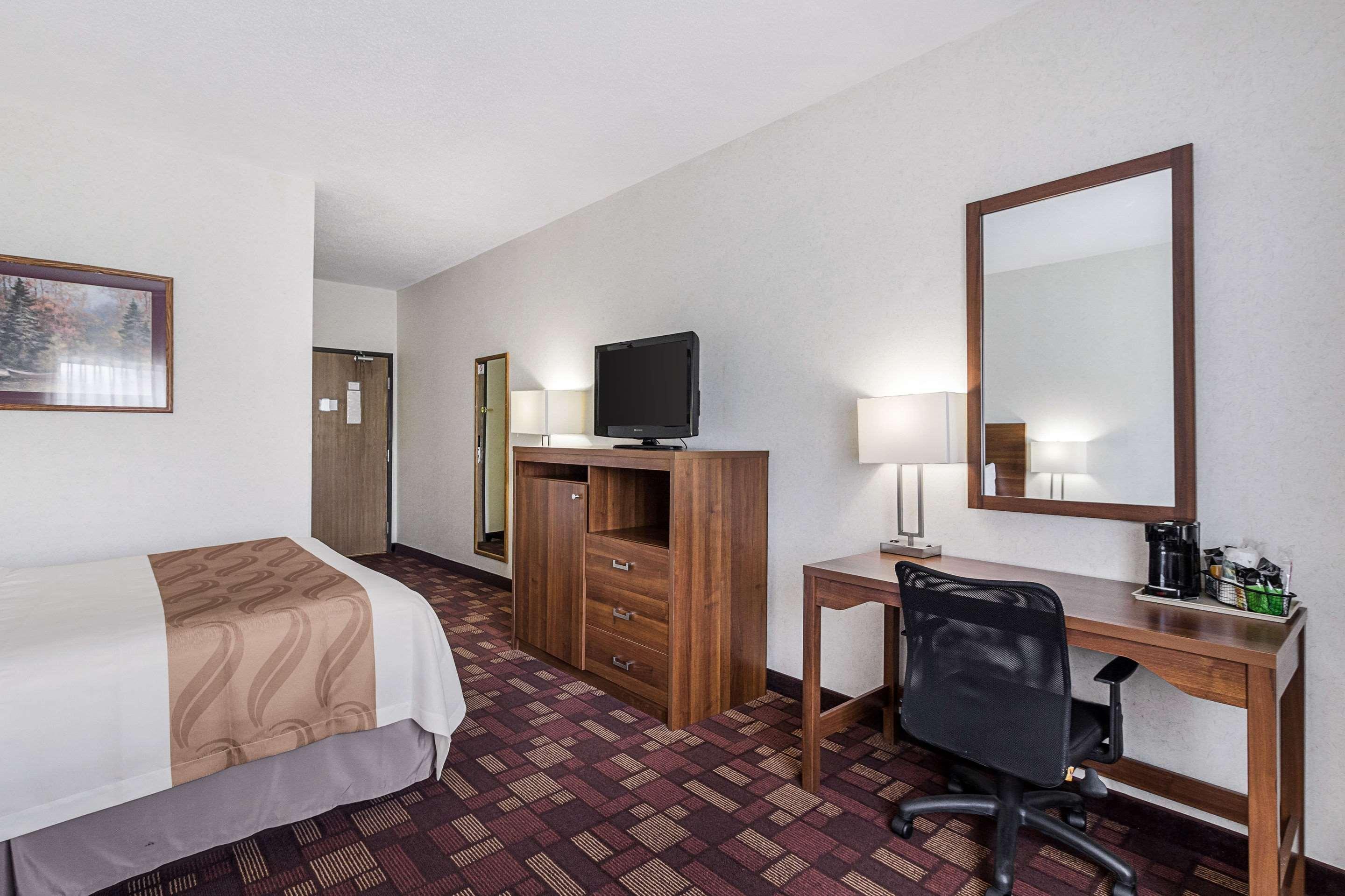 Econo Lodge Luverne I-90 Екстериор снимка