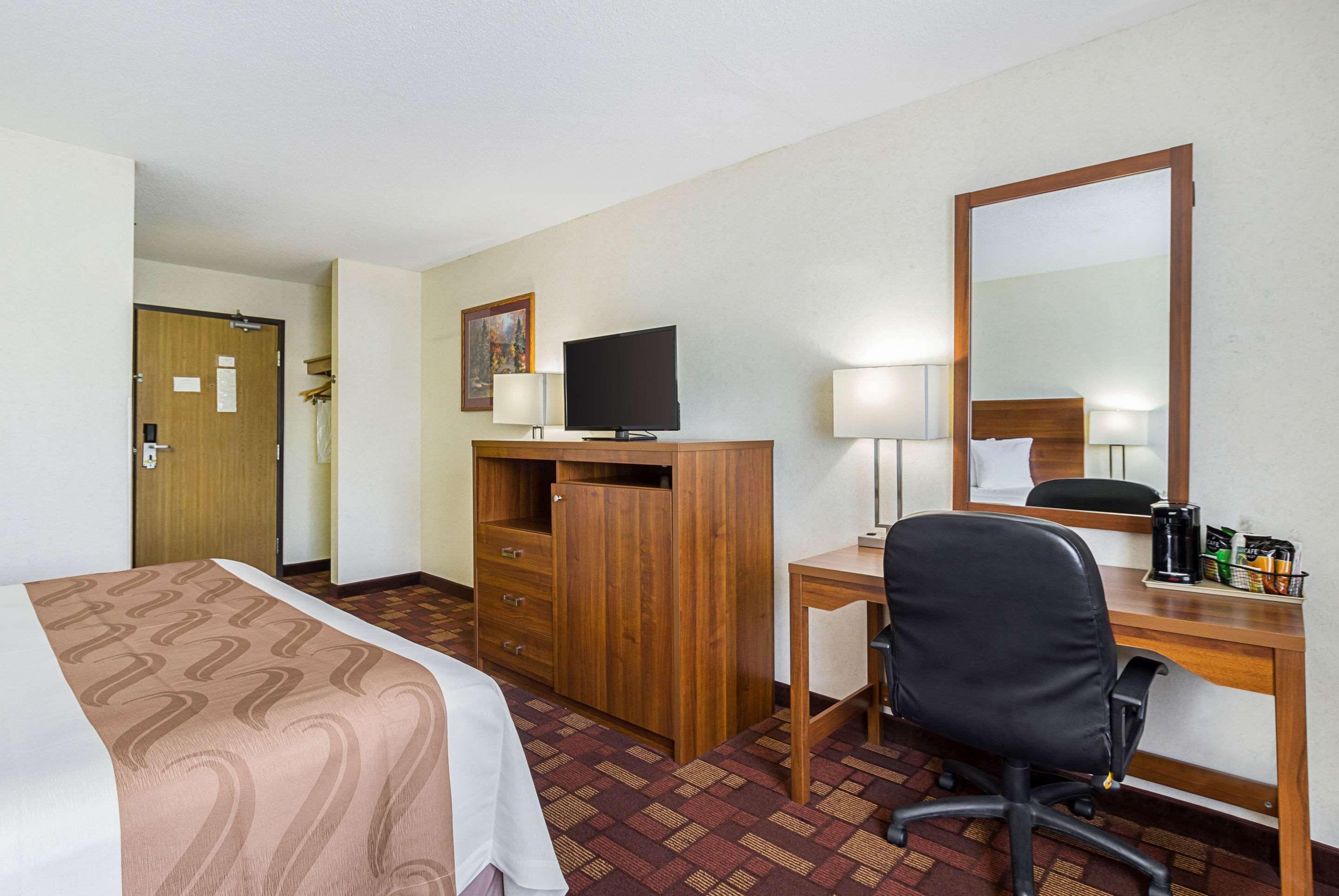 Econo Lodge Luverne I-90 Екстериор снимка