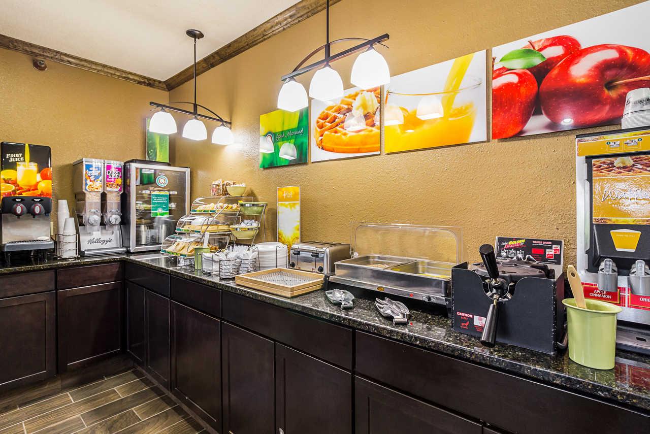 Econo Lodge Luverne I-90 Екстериор снимка