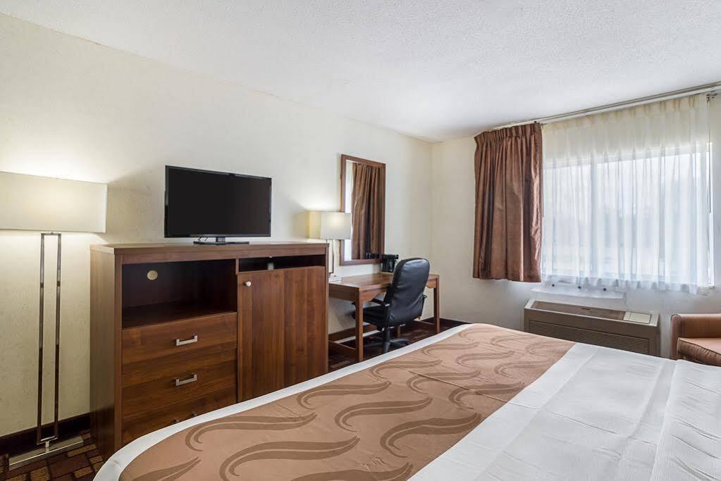 Econo Lodge Luverne I-90 Екстериор снимка